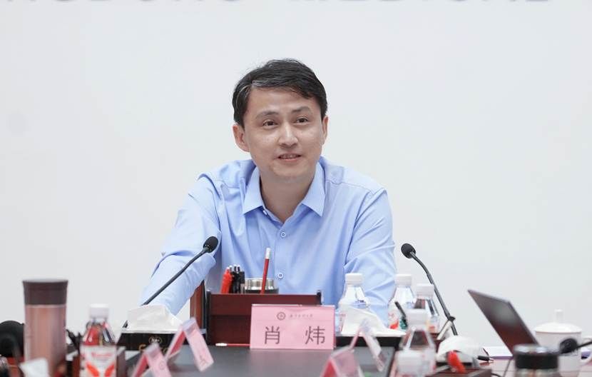 2026.4.28五四青年座谈会肖炜颜大胜参加（周圆 摄） (20)