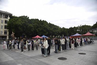 c82e8c0ccd2ae3f41106e70cc7864de5